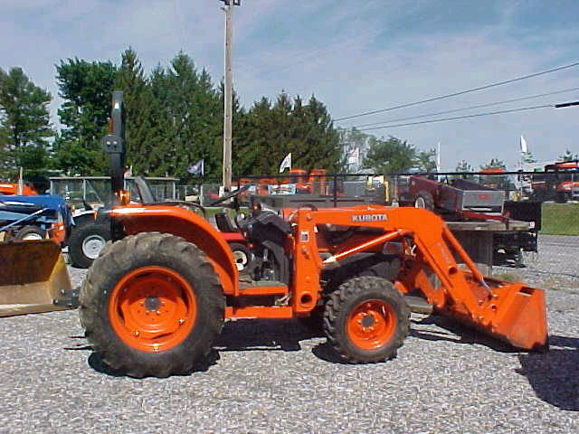 Where to rent Tractor Loader 3 PT 4x4 L-3130 in Flemington NJ